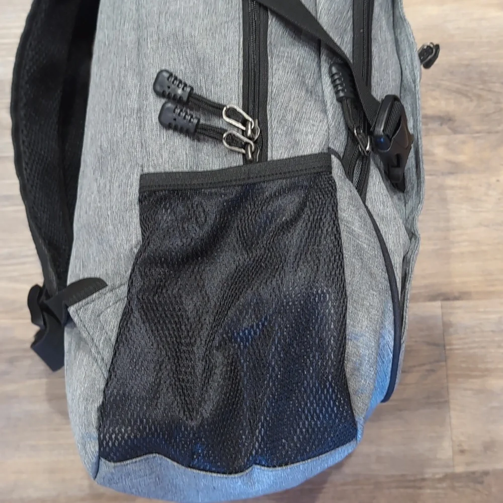 Meijieluo Brand Textured Gray Backpack Laptop Bag USB Port School Travel Commute